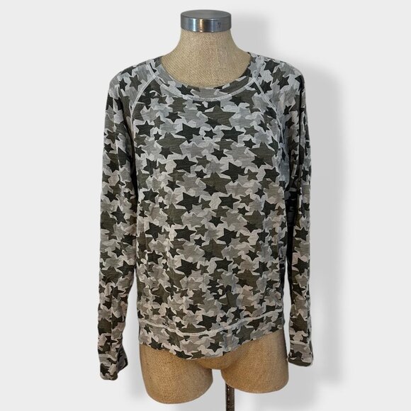 Monrow Raglan Star Camo Long‎ Sleeve M - Picture 1 of 5